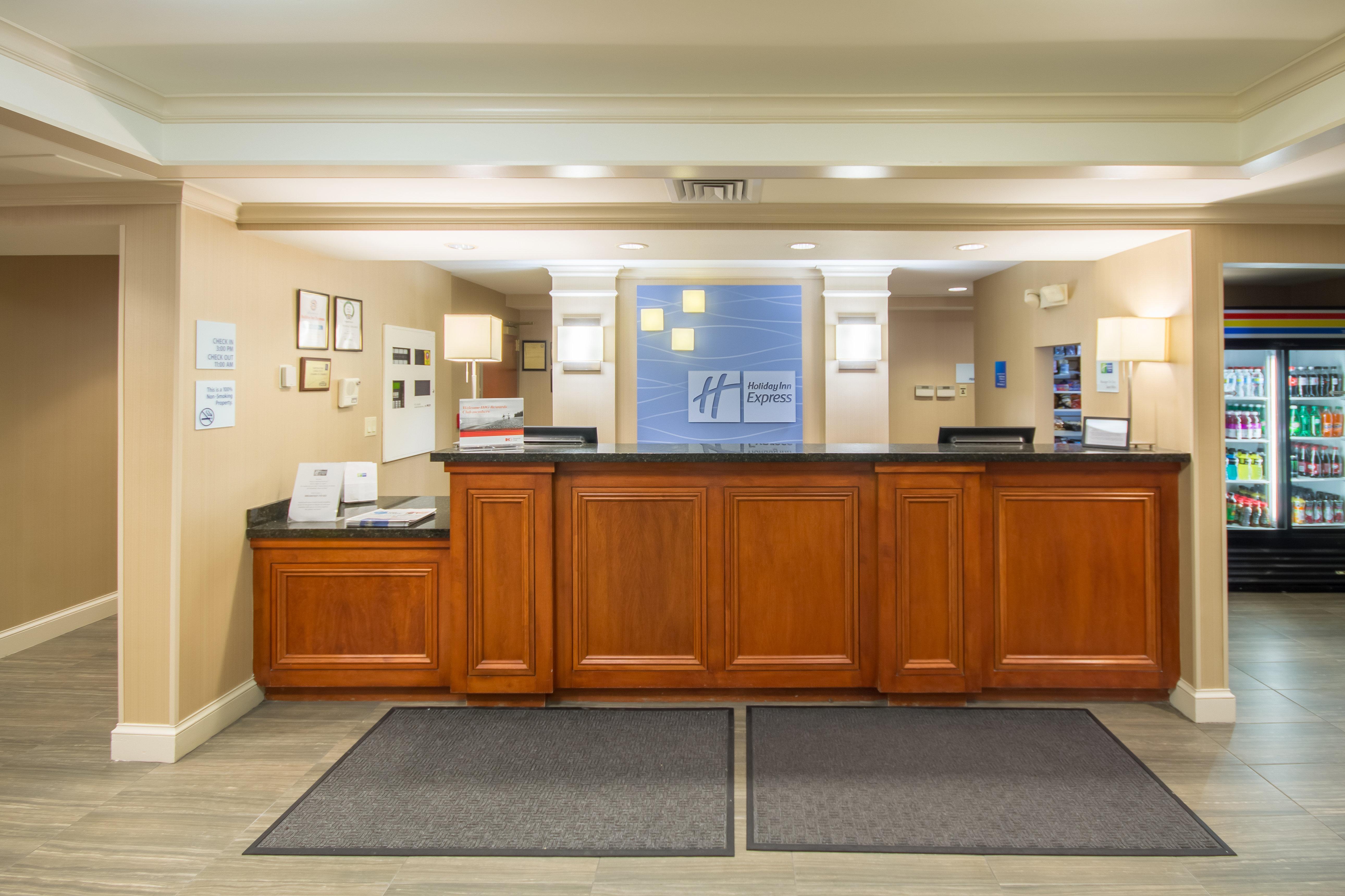Holiday Inn Express Hotel & Suites Auburn By Ihg Exterior foto