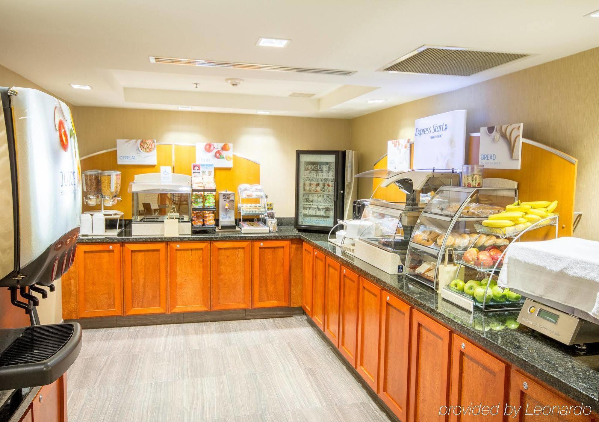 Holiday Inn Express Hotel & Suites Auburn By Ihg Exterior foto